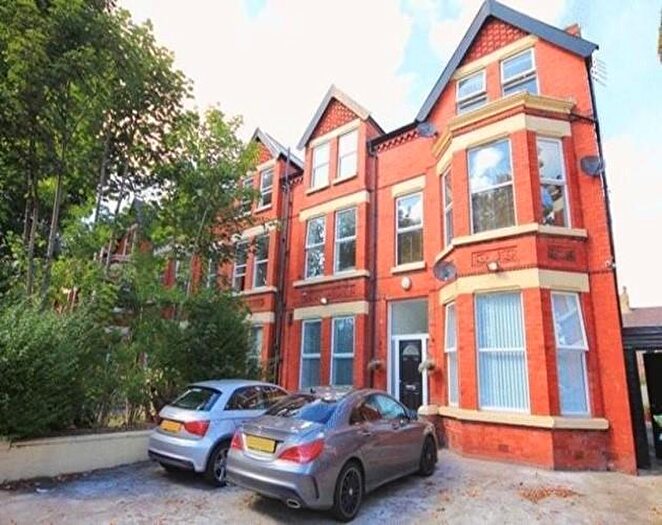 2 Bedroom Apartment To Rent In Two Bedroom Apartment, Ullet Road, L17