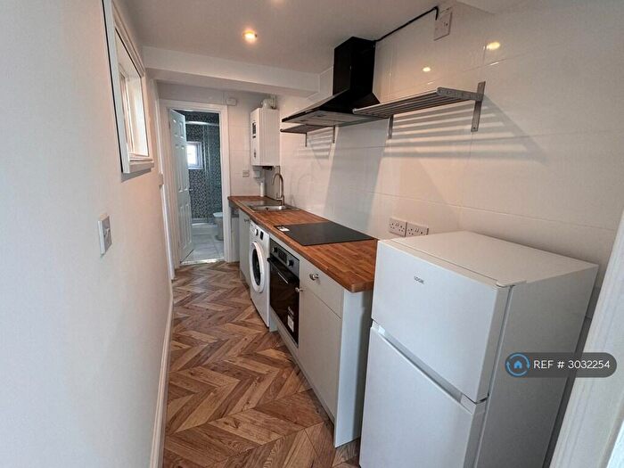 1 Bedroom Flat To Rent In Bedminster, Bristol, BS3