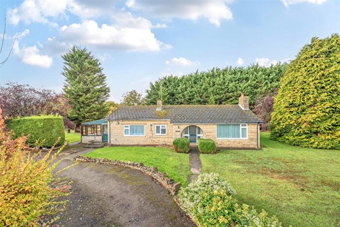 3 Bedroom Detached Bungalow For Sale In Lower Street, Pury End, NN12