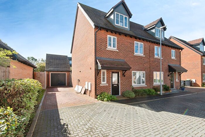 4 Bedroom Semi-Detached House For Sale In Viney Corner, Arlesey, Bedfordshire, SG15
