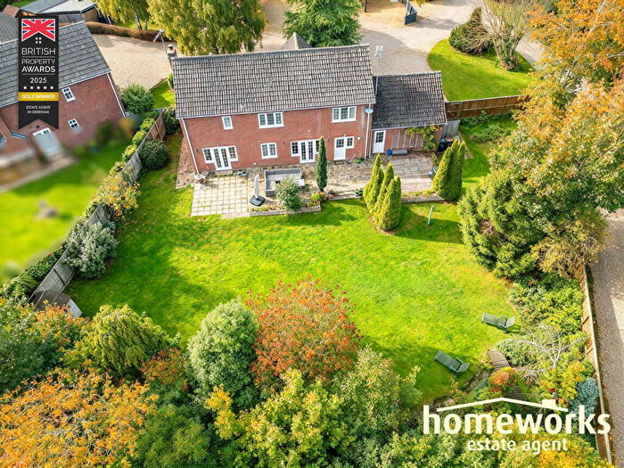 4 Bedroom Detached House For Sale In , Michaels Court, Scarning, NR19