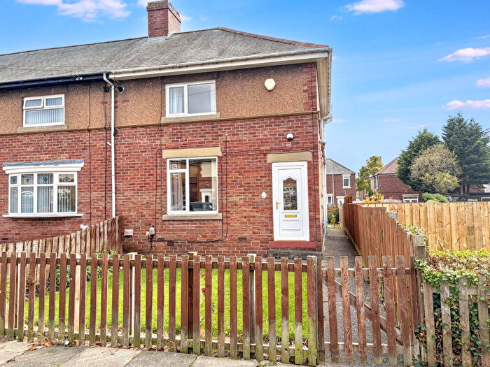 3 Bedroom End Of Terrace House For Sale In Myrtle Crescent, Forest Hall, Newcastle Upon Tyne, Tyne And Wear, NE12