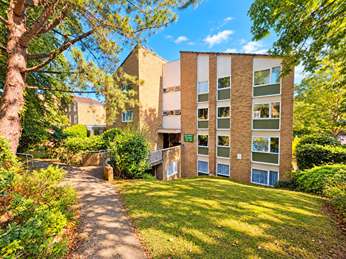 1 Bedroom Flat For Sale In Quarry Chase, Poole Road, Bournemouth, BH4