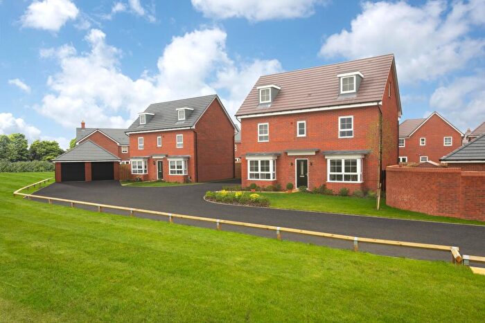 5 Bedroom Detached House For Sale In Stratford Drive Overstone, NN6