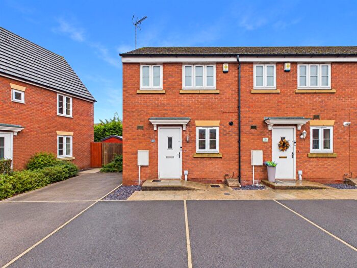 2 Bedroom End Of Terrace House For Sale In Wharfside Close, Hempsted, Gloucester, GL2