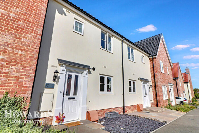 3 Bedroom Terraced House For Sale In Shetland Way, Lower Somersham, IP8