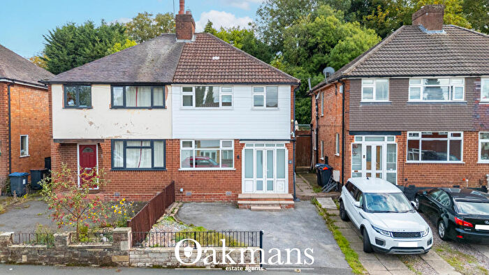 3 Bedroom Semi-Detached House For Sale In Nigel Avenue, Birmingham, B31