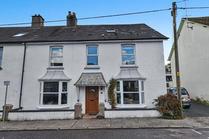4 Bedroom Semi-Detached House For Sale In Kempley Road, Okehampton, EX20