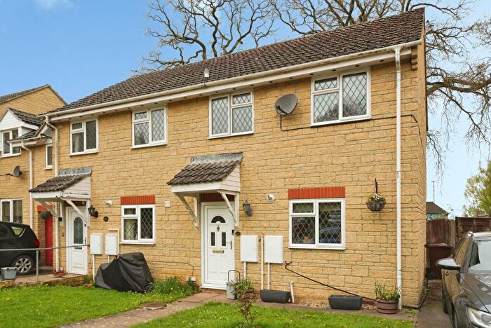 2 Bedroom End Of Terrace House For Sale In Bramble Lane, Stonehouse, Gloucestershire, GL10