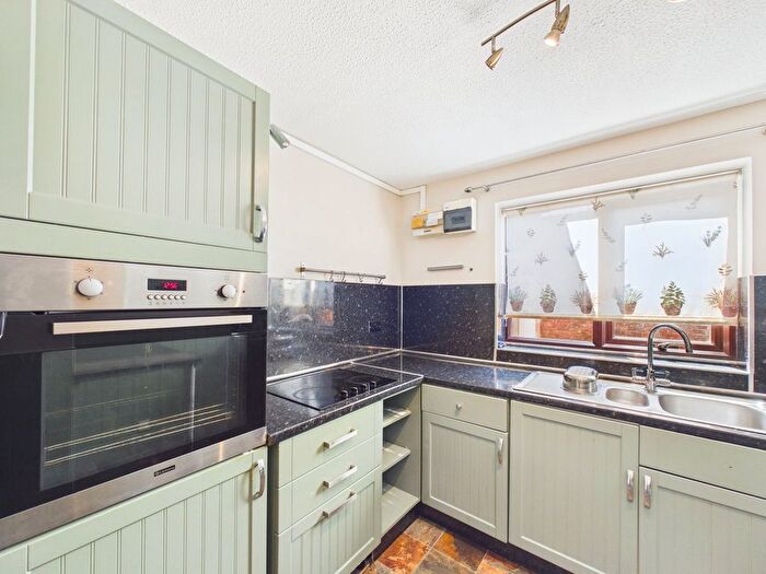 2 Bedroom Flat For Sale In Byland Road, Whitby, North Yorkshire, YO21