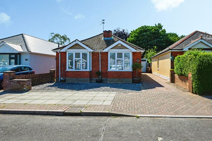 3 Bedroom Bungalow For Sale In Homefield Road, Drayton, Portsmouth, Hampshire, PO6