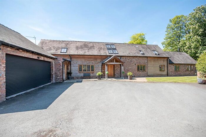 5 Bedroom Detached House For Sale In Gledrid, Chirk, LL14