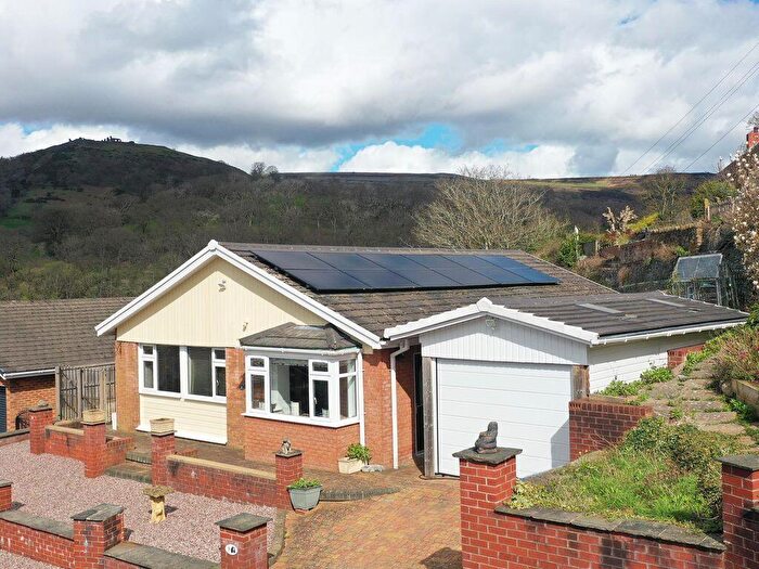 4 Bedroom Detached Bungalow For Sale In Horseshoe Pass View, Llangollen, LL20