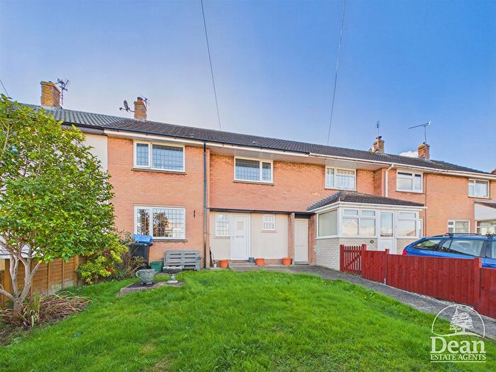 3 Bedroom Terraced House For Sale In High Beech Road, Bream, Lydney, GL15