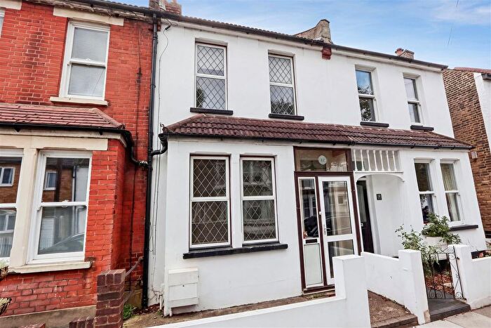 2 Bedroom Terraced House For Sale In Heathfield Road, Bromley, BR1