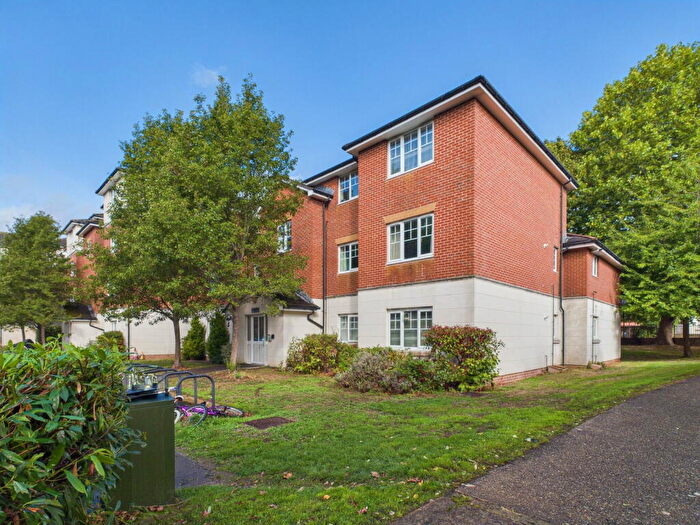 2 Bedroom Flat For Sale In Bramber House Kennedy Road, Horsham, West Sussex, RH13