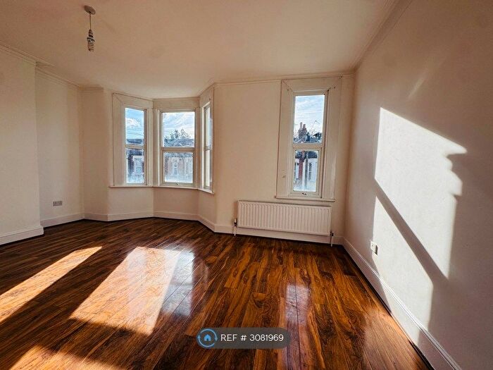 2 Bedroom Maisonette To Rent In Caulfield Road, London, E6
