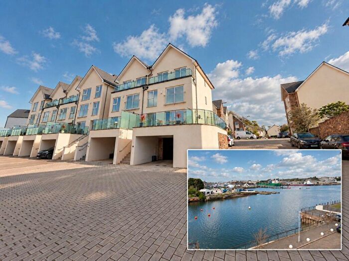 4 Bedroom End Of Terrace House For Sale In Boston Close, Oreston, Plymouth., PL9