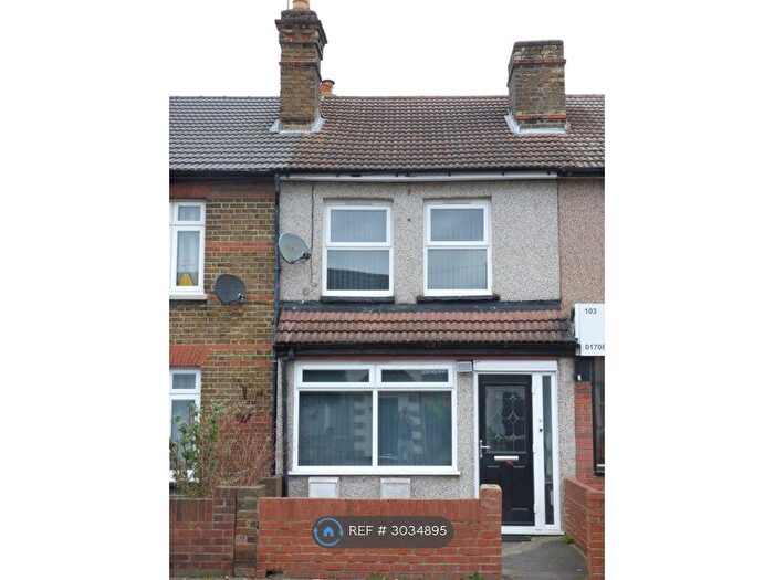 1 Bedroom Flat To Rent In Wennington Road, Rainham, RM13