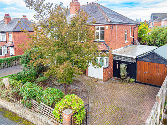 3 Bedroom Semi-Detached House For Sale In Montagu Avenue, Oakwood, Leeds, LS8