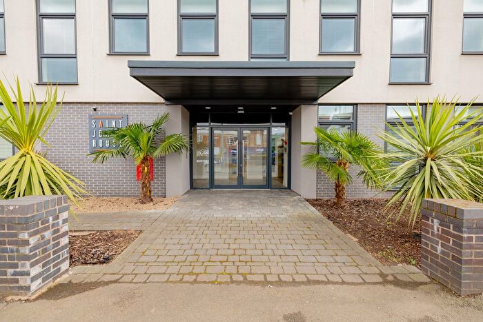 2 Bedroom Flat For Sale In St Johns House, St Johns Road, Stourbridge, DY8