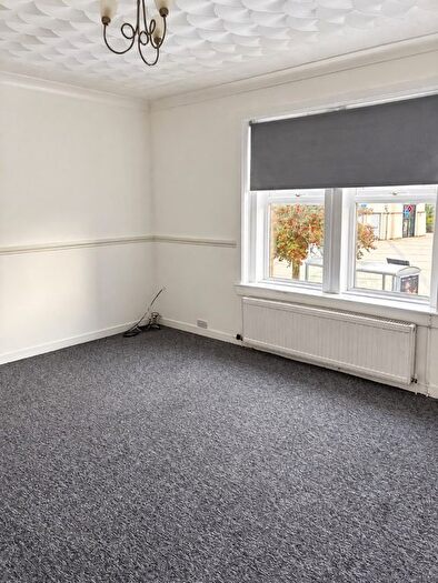 2 Bedroom Flat To Rent In Townhead Street, Cumnock, KA18