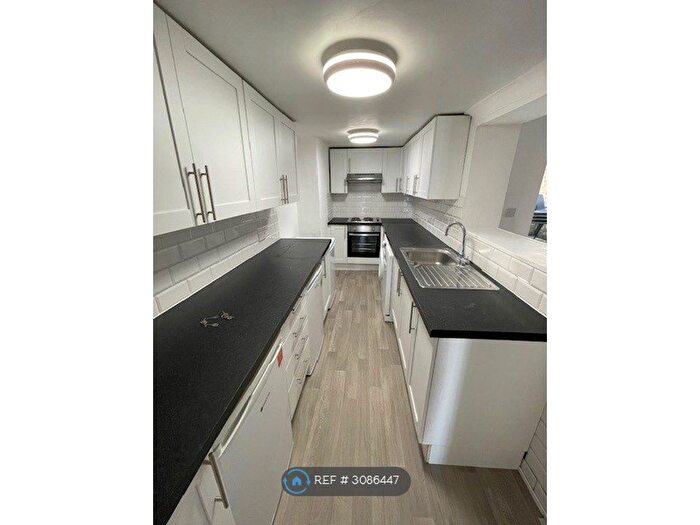 5 Bedroom Terraced House To Rent In Cobden Road, Brighton, BN2