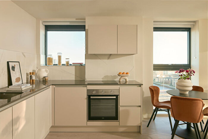 2 Bedroom Flat To Rent In Platform Block C, Warroch Place, Glasgow, Glasgow City, G3