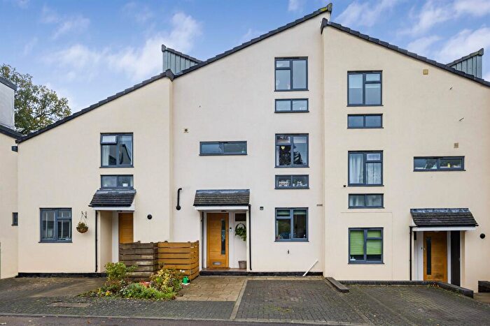 4 Bedroom Town House For Sale In Field View, Caversham, Reading, RG4