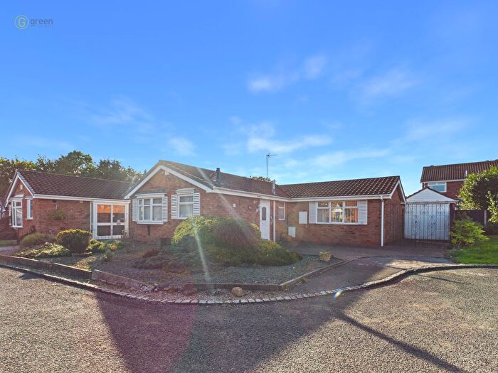 2 Bedroom Semi-Detached Bungalow For Sale In Ash Way, New Oscott, B23
