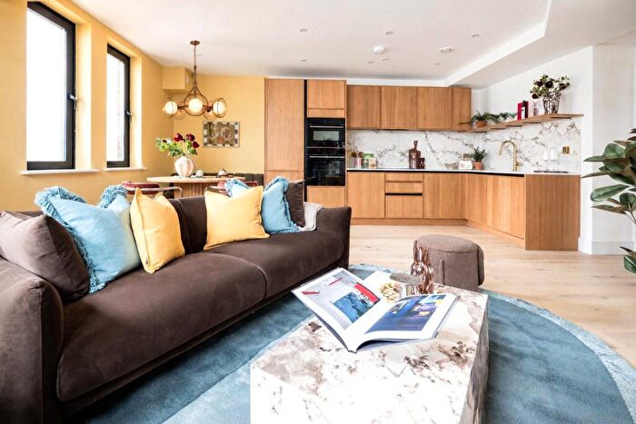 2 Bedroom Apartment For Sale In Angel Village, City Road, EC1V