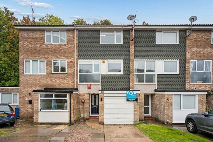 3 Bedroom Terraced House For Sale In Robinson Road, High Wycombe, HP13