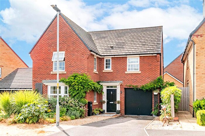 4 Bedroom Detached House For Sale In Gandy Way, Devizes, Wiltshire, SN10
