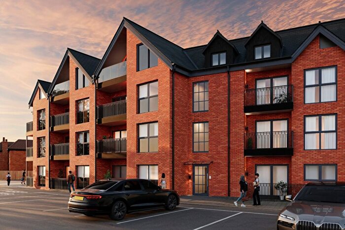 2 Bedroom Flat For Sale In Walton-On-Thames, Surrey, KT12