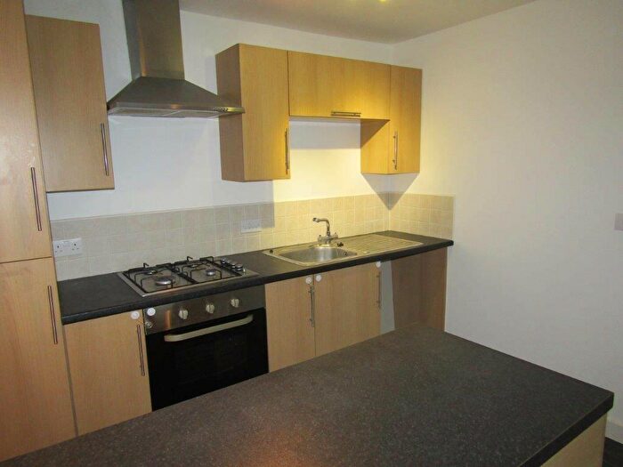 2 Bedroom Flat To Rent In Bursledon Road, SO30