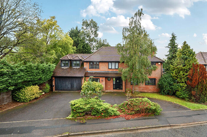6 Bedroom Detached House For Sale In St. Huberts Close, Gerrards Cross, SL9