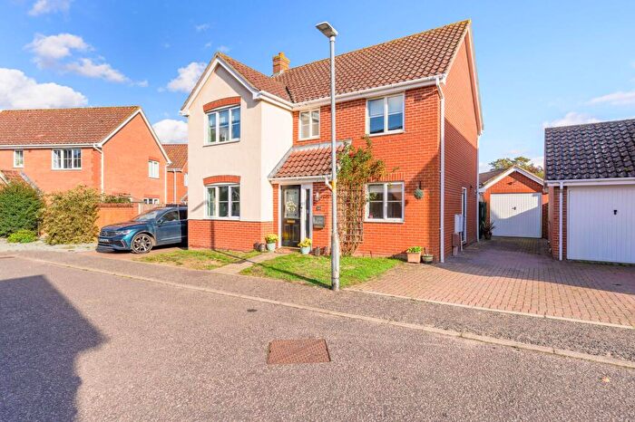 4 Bedroom Detached House For Sale In Varrick Way, Attleborough, NR17