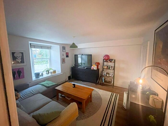 1 Bedroom Apartment To Rent In Albert Park, Bristol, BS6