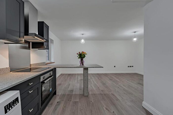 2 Bedroom Flat For Sale In Bristol South End, Bristol, BS3
