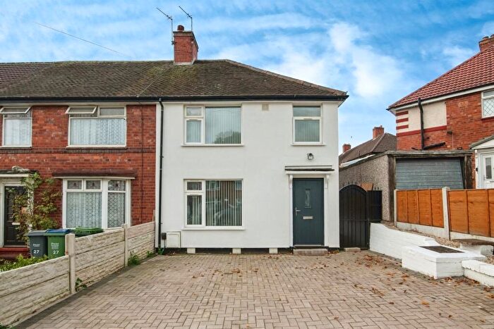 3 Bedroom End Of Terrace House For Sale In Davison Road, Smethwick, B67