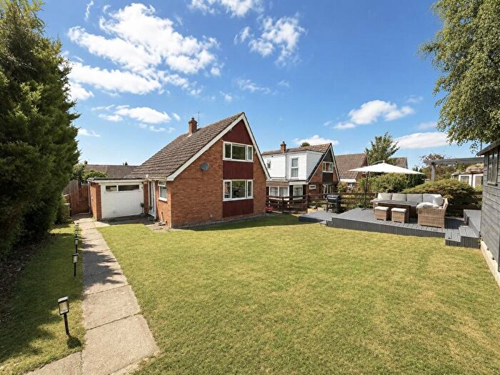 2 Bedroom Detached House For Sale In Top Llan Road, Glan Conwy, LL28