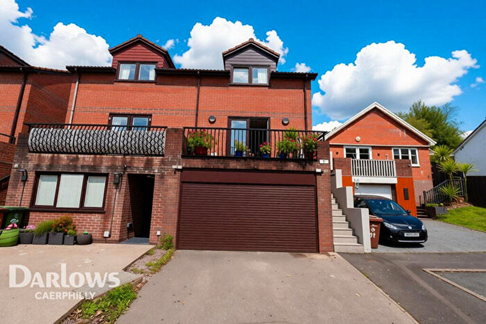 3 Bedroom Semi-Detached House For Sale In Coed Y Pica, Caerphilly, CF83