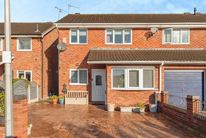 3 Bedroom End Of Terrace House For Sale In Tegid Way, Saltney, Chester, CH4
