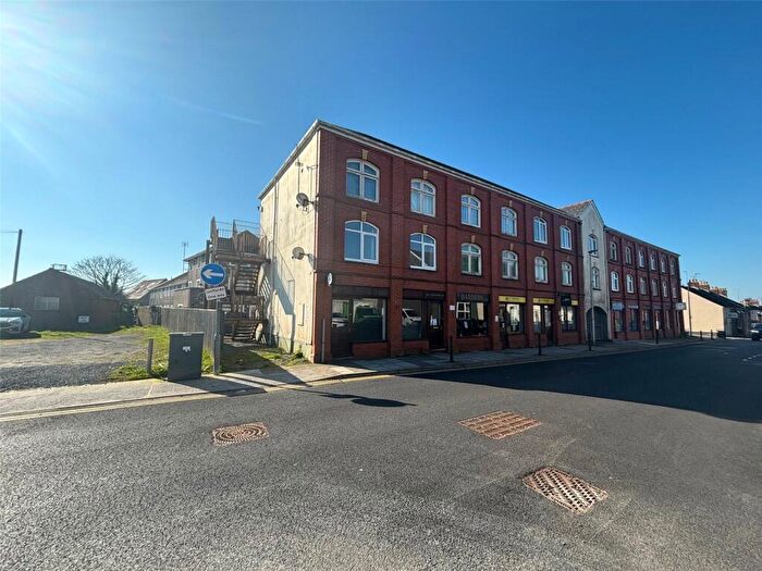 2 Bedroom Flat For Sale In Picton Terrace, Narberth, Pembrokeshire, SA67