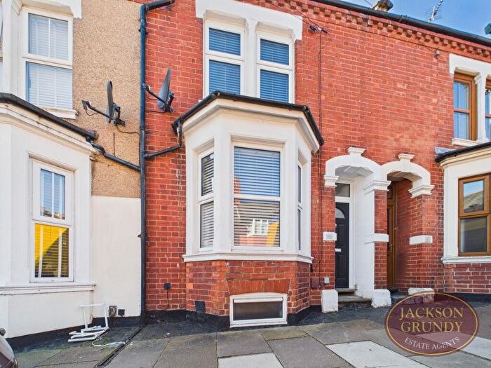 2 Bedroom Terraced House To Rent In Monks Park Road, Abington, NN1
