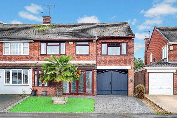 3 Bedroom Semi-Detached House For Sale In Shortwood Avenue, Hucknall, NG15