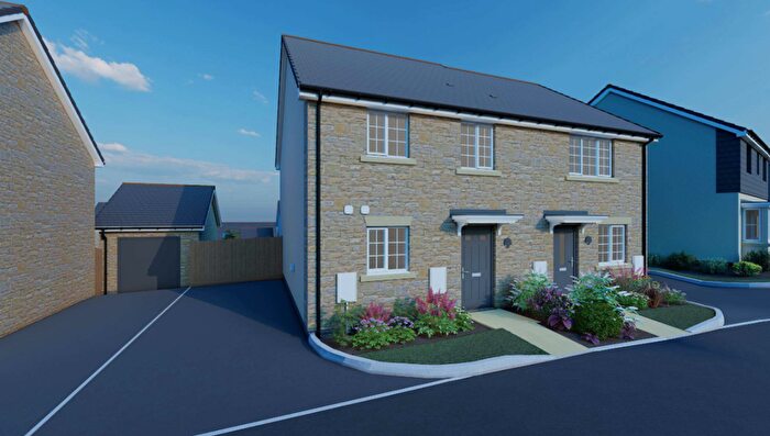 3 Bedroom Semi-Detached House For Sale In Launceston, PL15