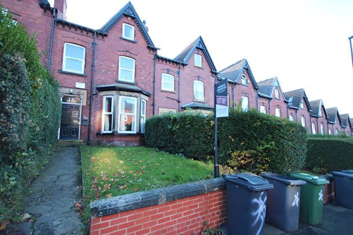 6 Bedroom Terraced House To Rent In Kelso Road, Hyde Park, Leeds, West Yorkshire, LS2