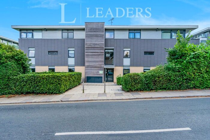 1 Bedroom Flat To Rent In Newsom Place, St. Albans, AL1