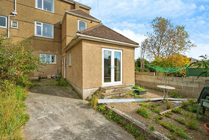 2 Bedroom Flat For Sale In Kiel Place Lane, Plymouth, PL3